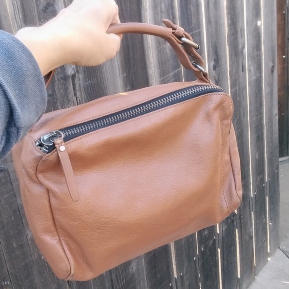 Kelsi Dagger Leather Purse Handbag Collegiate Preppy - Picture 2 of 7